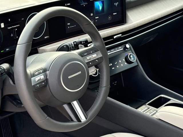 Used 2025 Hyundai Sonata Limited image 18