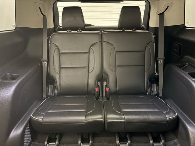 Used 2022 GMC Acadia Denali w/ Black Diamond Edition image 12