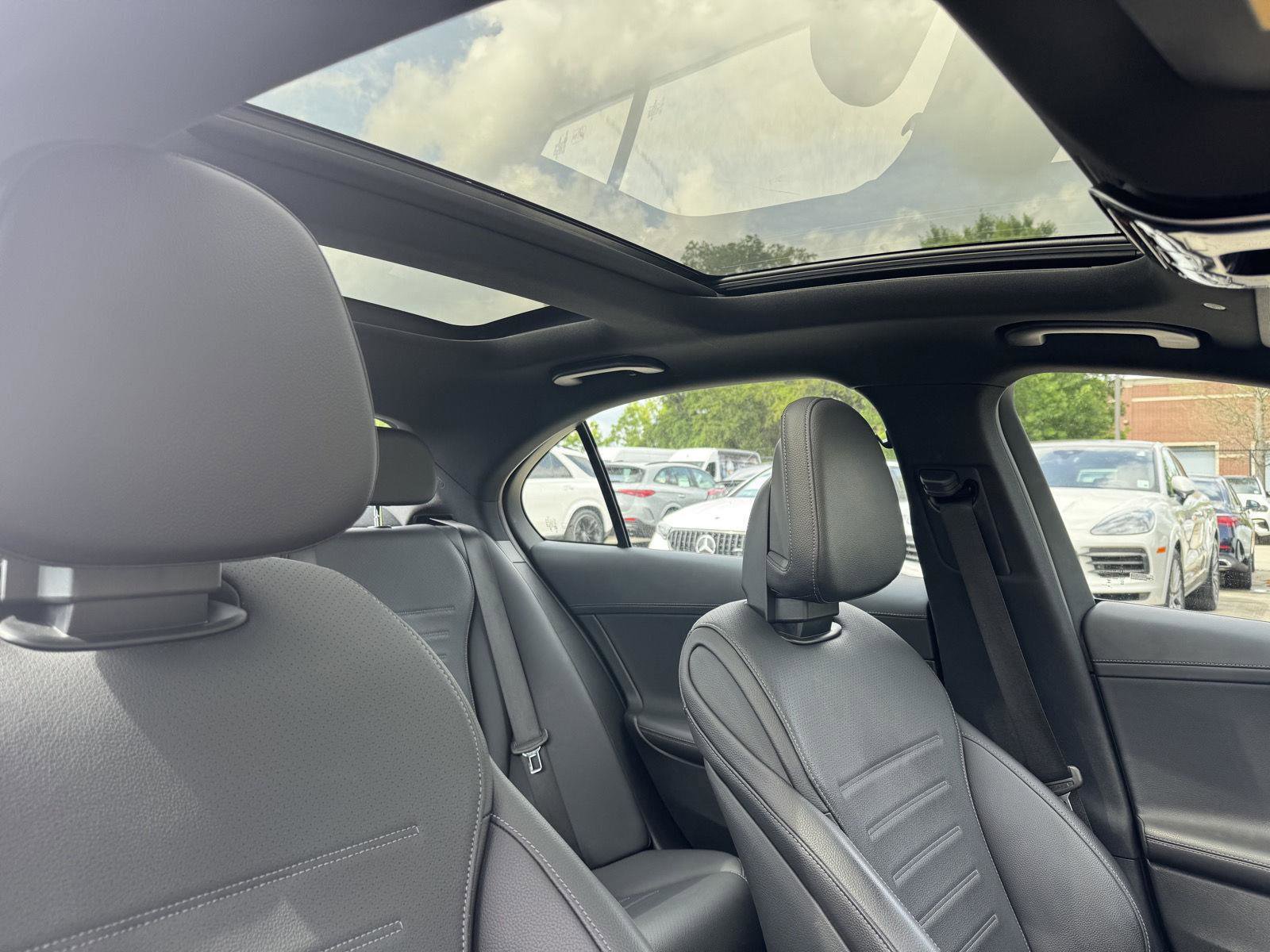 Certified 2024 Mercedes-Benz C 300 4MATIC Sedan image 31