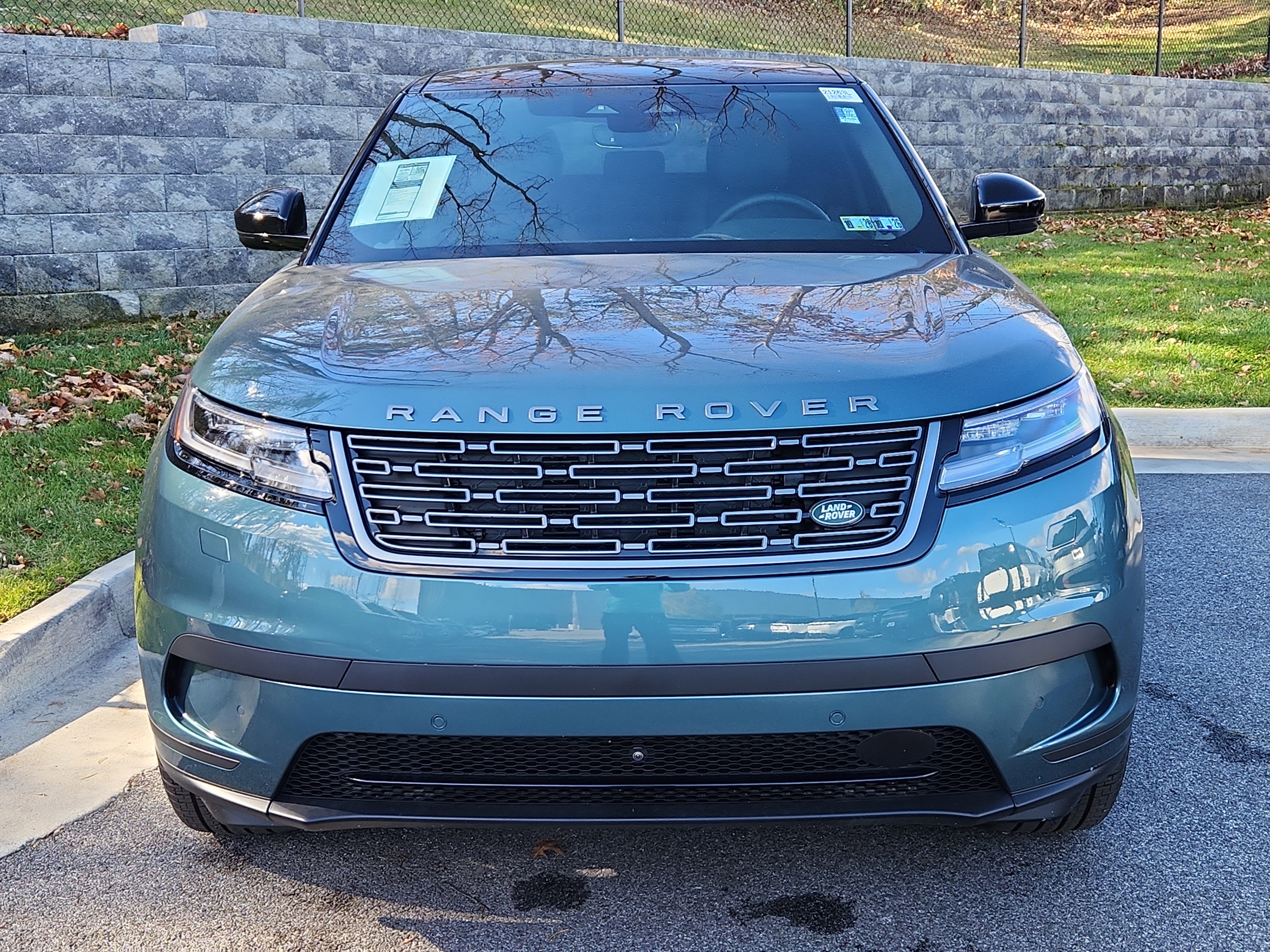 Used 2026 Land Rover Range Rover Velar S image 8