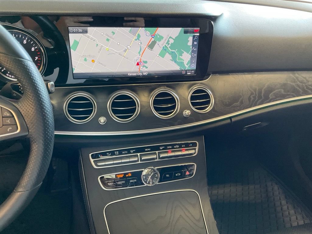 Used 2017 Mercedes-Benz E 300 4MATIC image 15