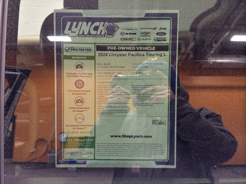Used 2024 Chrysler Pacifica Touring-L image 38