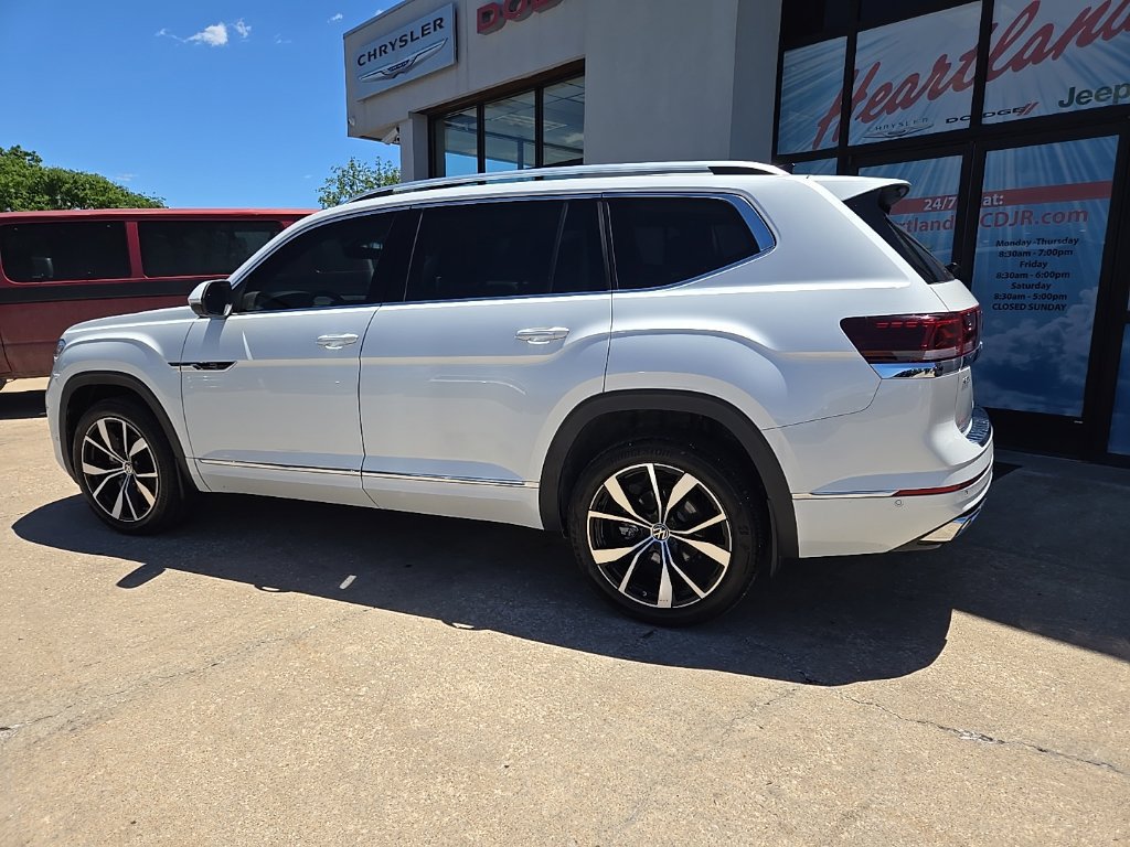 Used 2024 Volkswagen Atlas SEL Premium R-Line AWD/4WD image 6