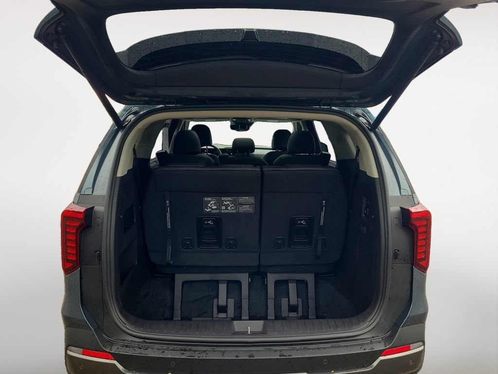 Used 2025 Kia Carnival SX Prestige FWD image 17