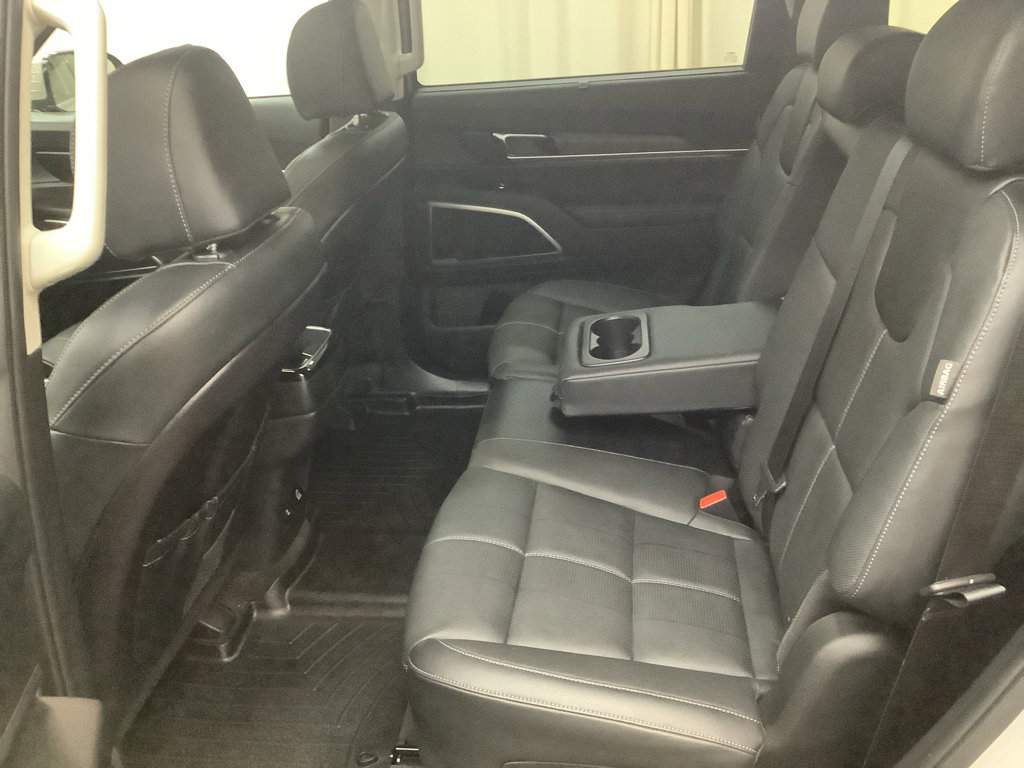 Used 2025 Kia Telluride SX image 29