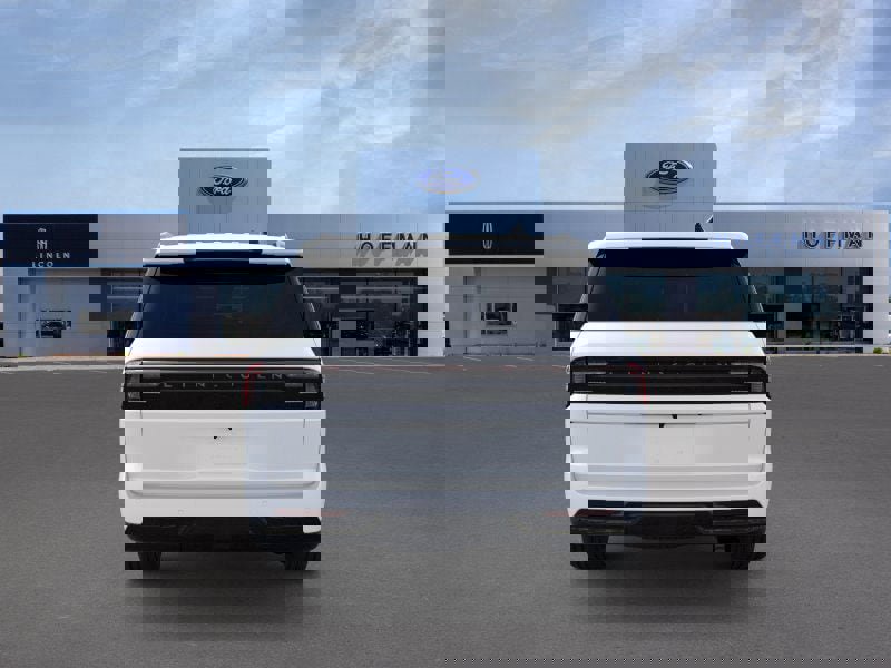 New 2025 Lincoln Navigator L Reserve image 5