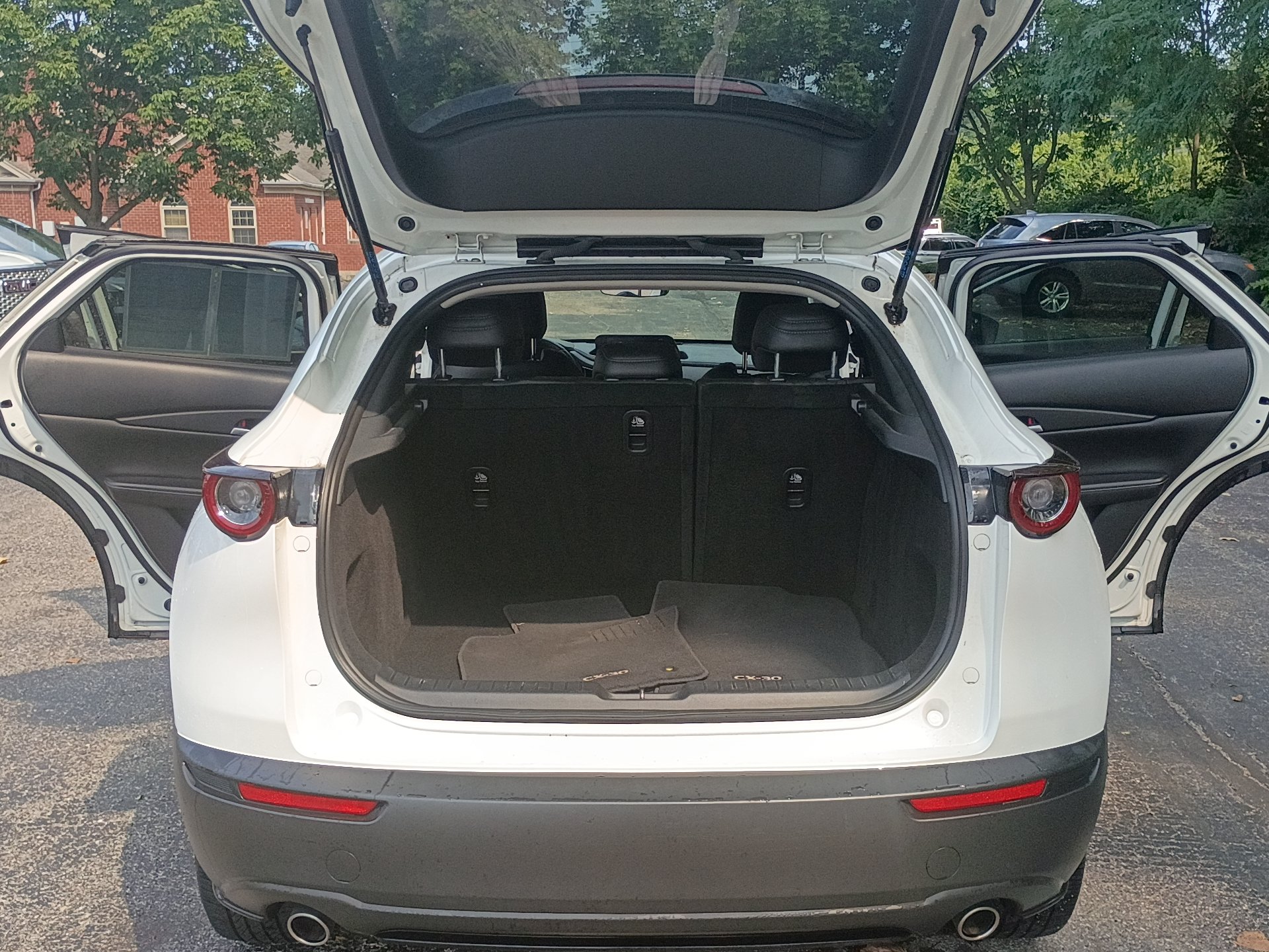 Used 2022 MAZDA CX-30 AWD 2.5 S w/ Select Package image 14
