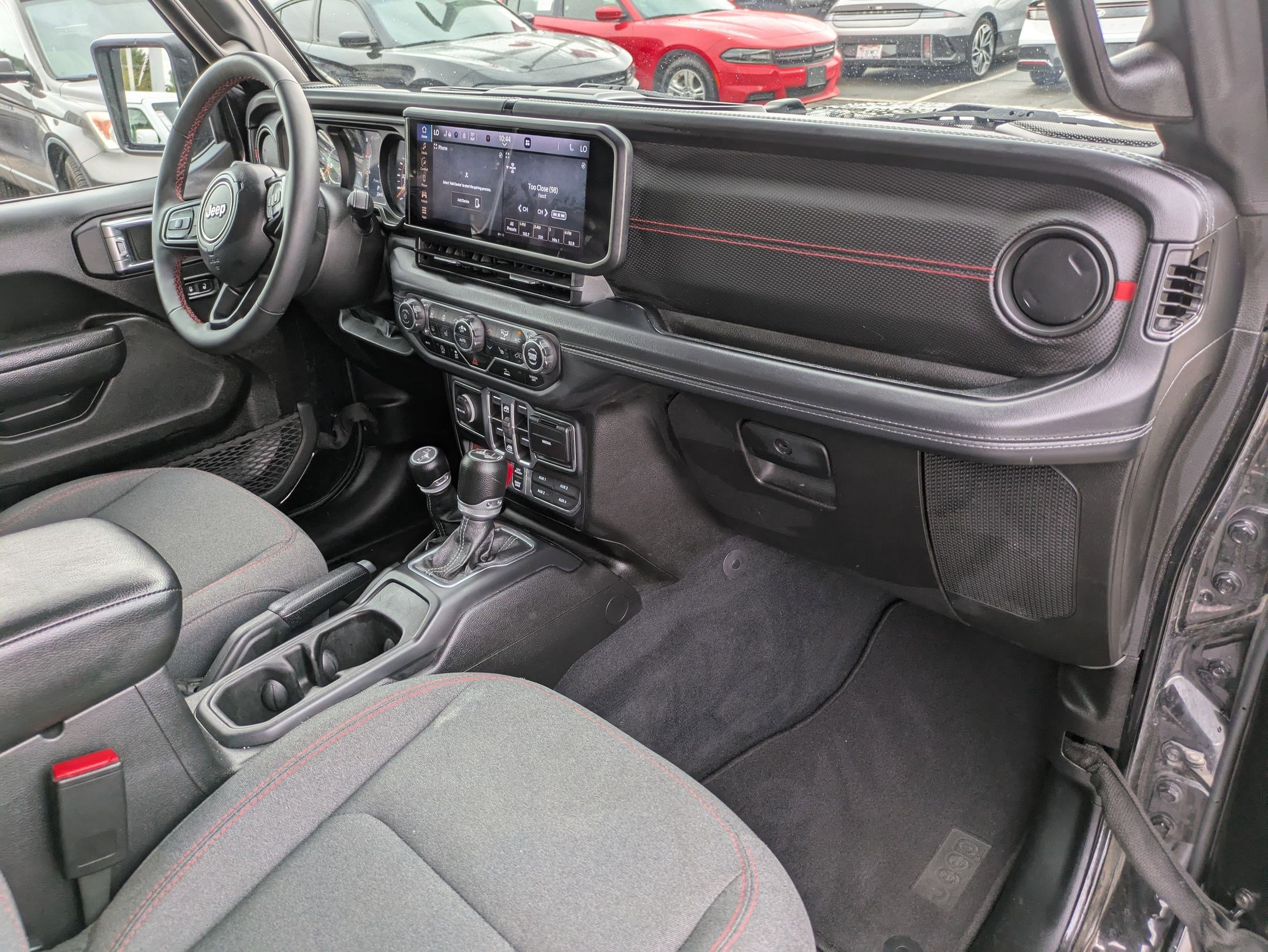 Used 2024 Jeep Wrangler Unlimited Rubicon w/ Convenience Group image 34