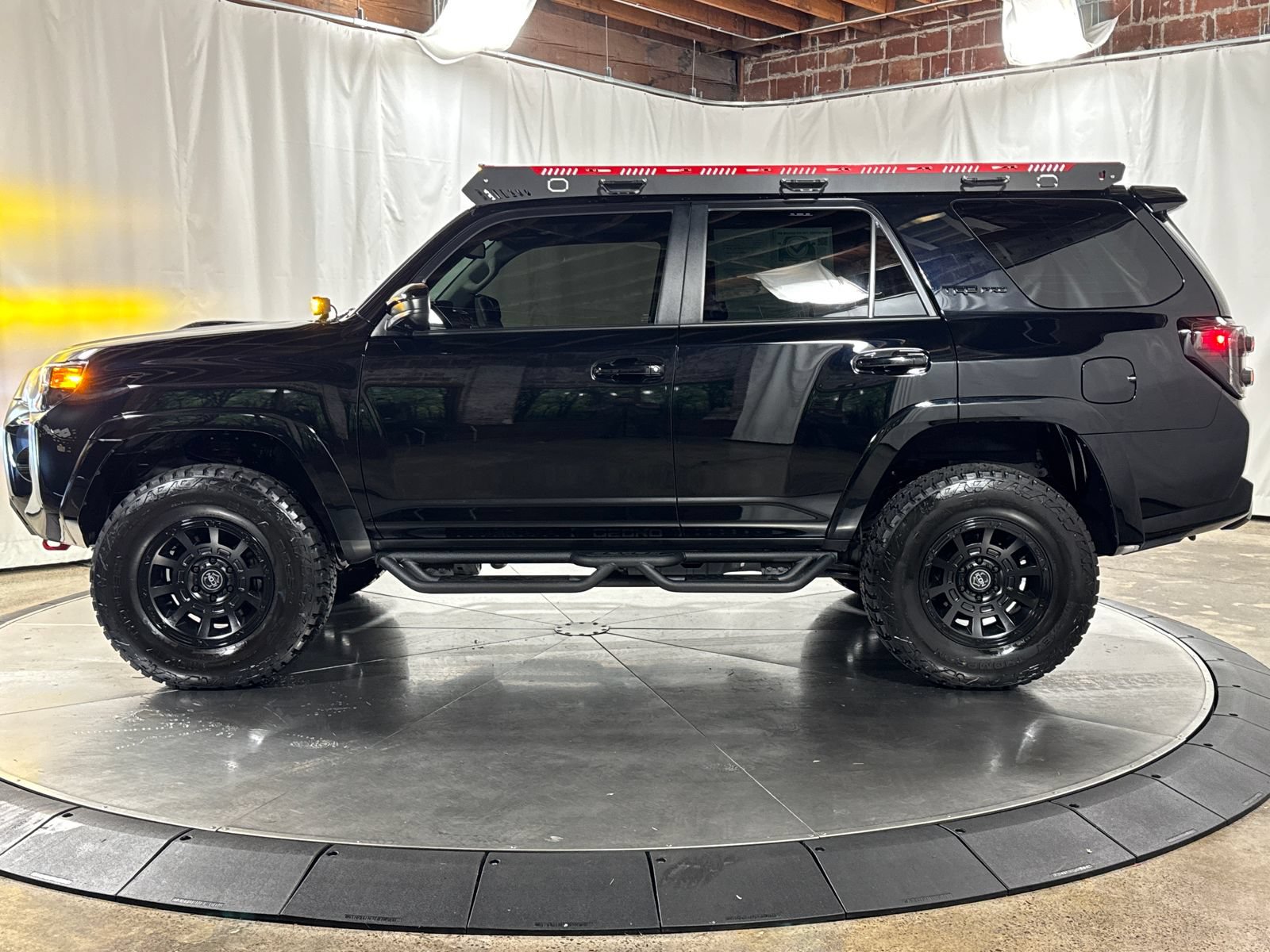 Used 2022 Toyota 4Runner TRD Pro AWD/4WD image 8