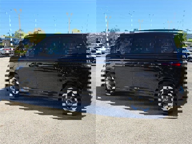 New 2025 Volkswagen ID. Buzz Pro S Plus image 4