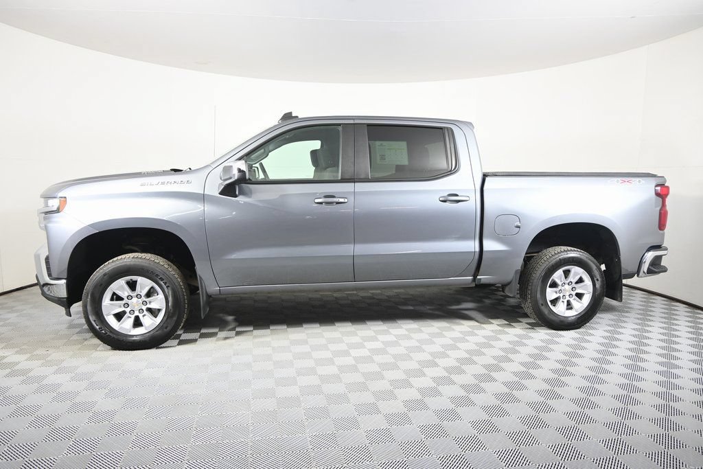 Used 2022 Chevrolet Silverado 1500 LT w/ Bed Protection Package AWD/4WD image 2