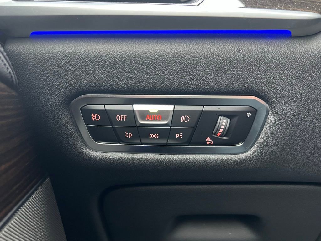 Used 2021 BMW X7 xDrive40i w/ Premium Package image 12