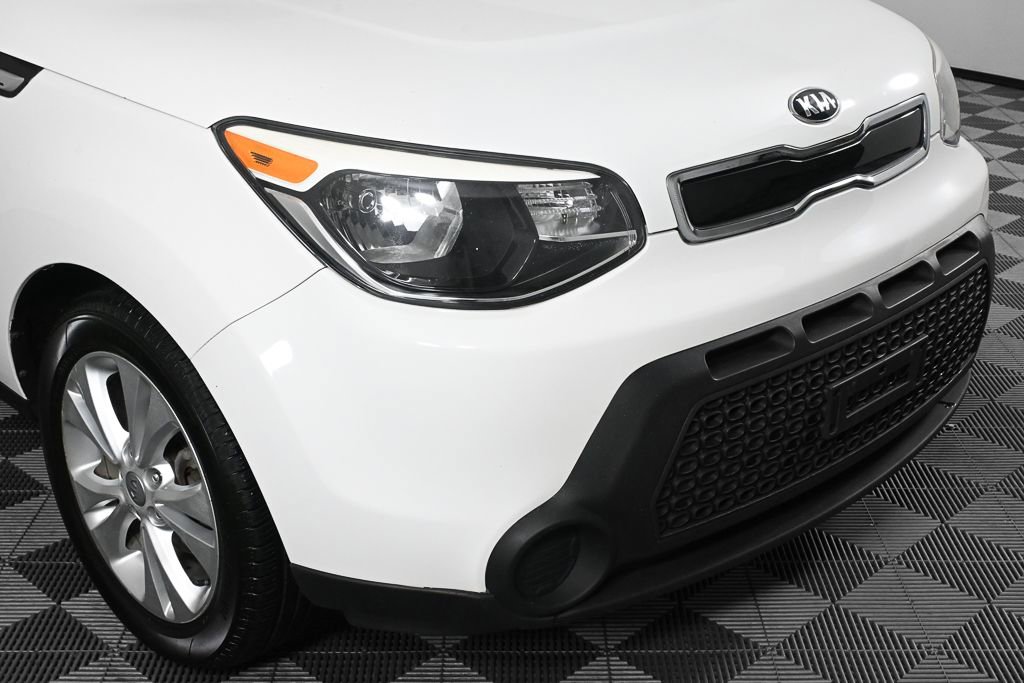 Used 2015 Kia Soul + image 32