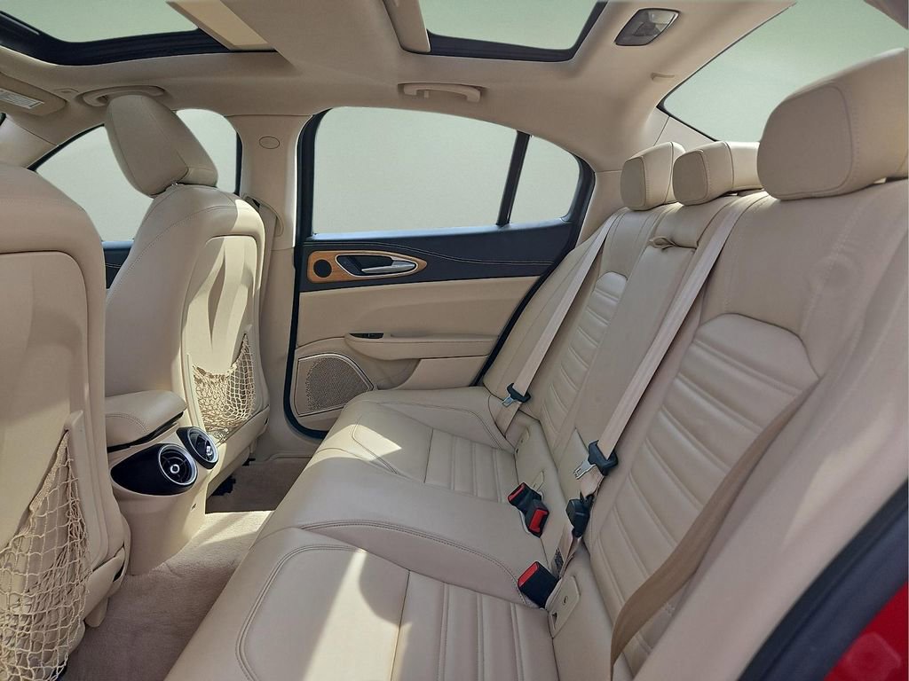 Used 2018 Alfa Romeo Giulia Ti w/ Quick Order Package 22X Lusso image 11