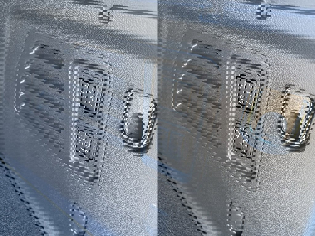 New 2026 Chevrolet Traverse RS w/ LPO, Floor Liner Package image 51