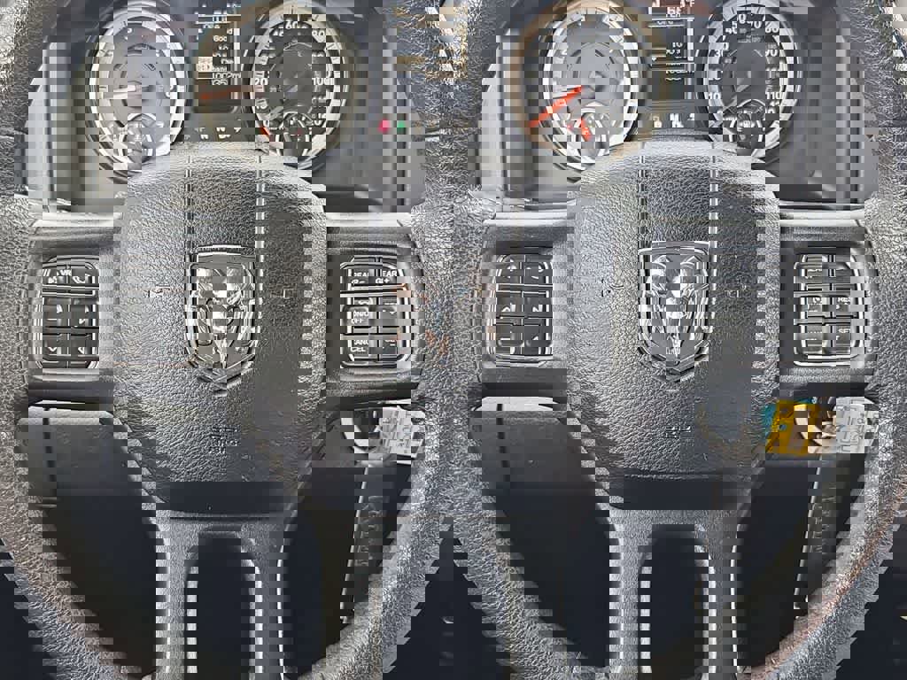 Used 2018 RAM 1500 Express image 23