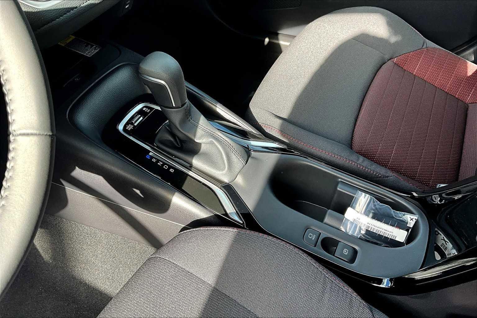 New 2025 Toyota Corolla SE image 7