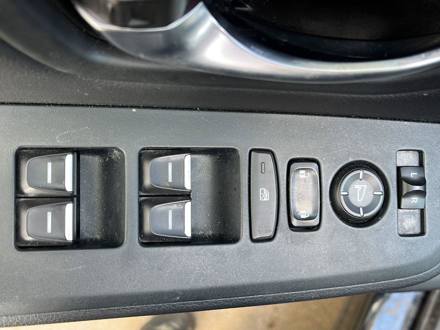Certified 2025 Honda Pilot EX-L image 6