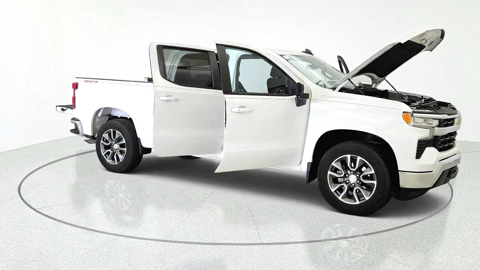 Used 2023 Chevrolet Silverado 1500 LT AWD/4WD image 11