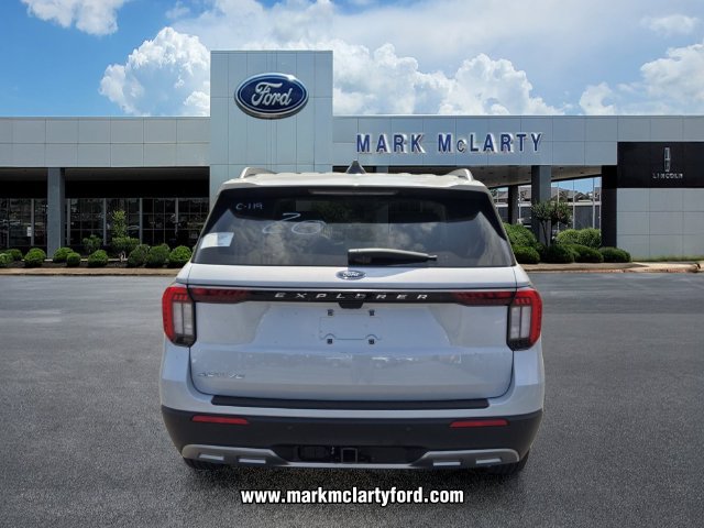New 2026 Ford Explorer Active w/ Active Comfort Package RWD image 4