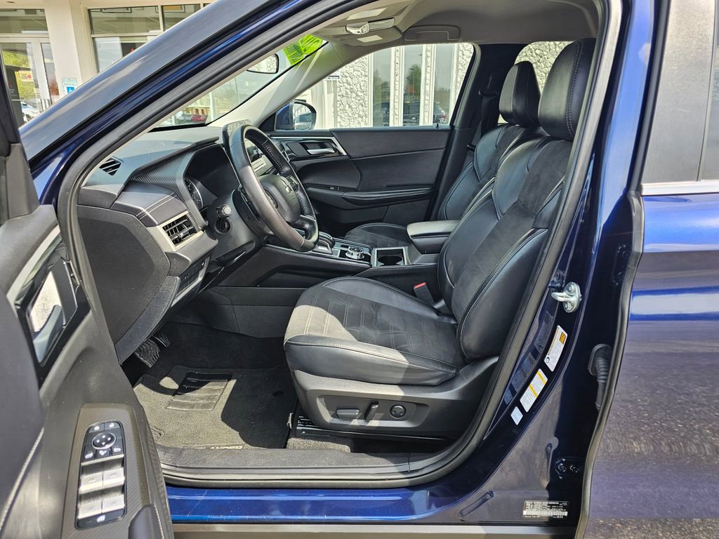 Used 2024 Mitsubishi Outlander SE AWD/4WD image 17