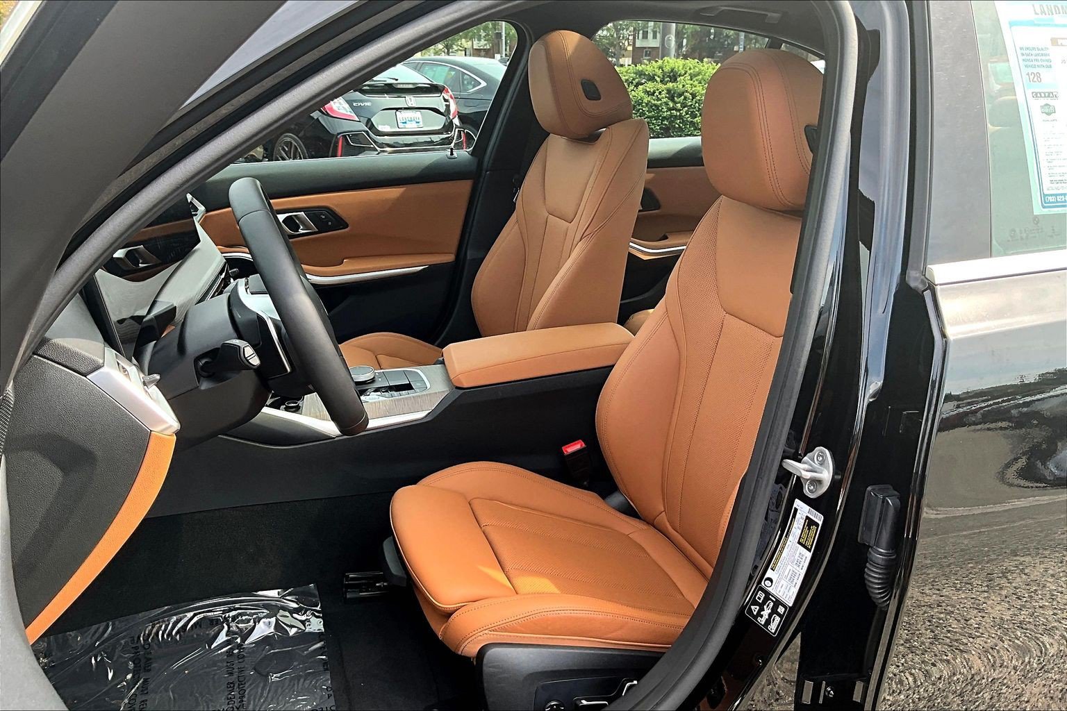 Used 2026 BMW 330i xDrive Sedan AWD/4WD image 27