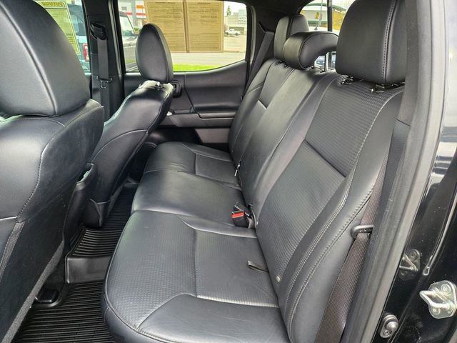 Used 2019 Toyota Tacoma Limited image 7