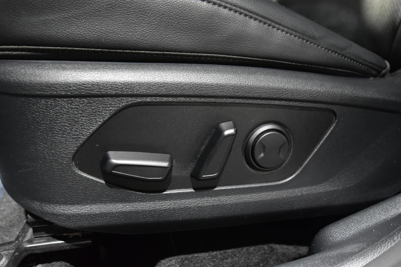 Used 2024 Kia Sportage EX image 13