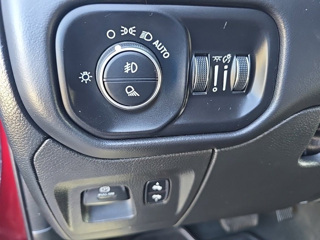 Used 2023 RAM 1500 Limited image 31