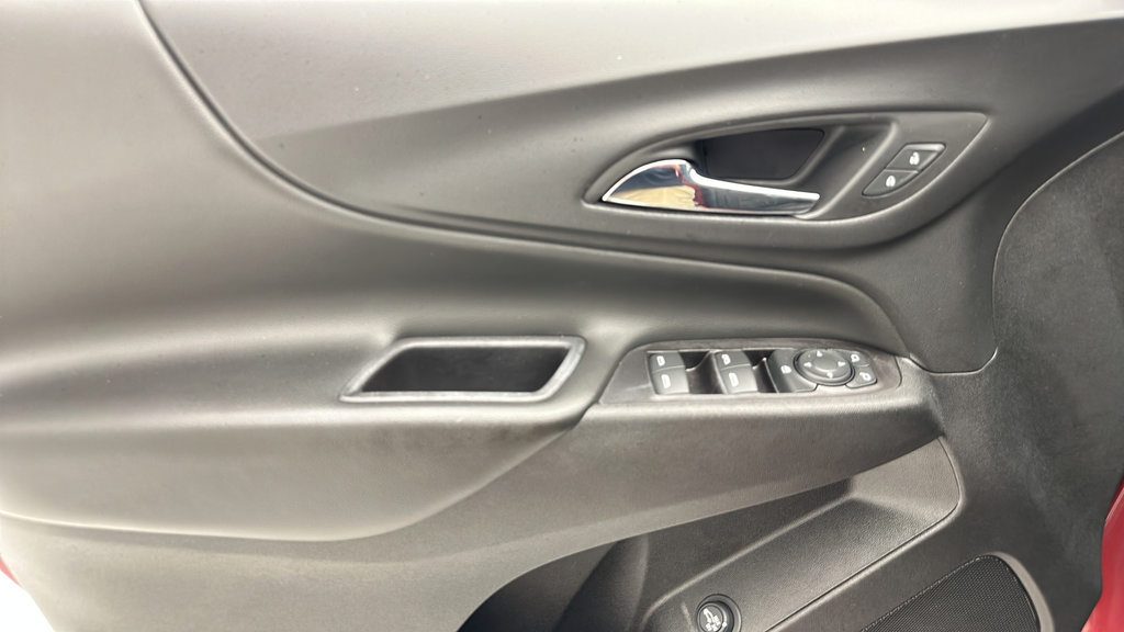 Used 2019 Chevrolet Equinox LT FWD image 12