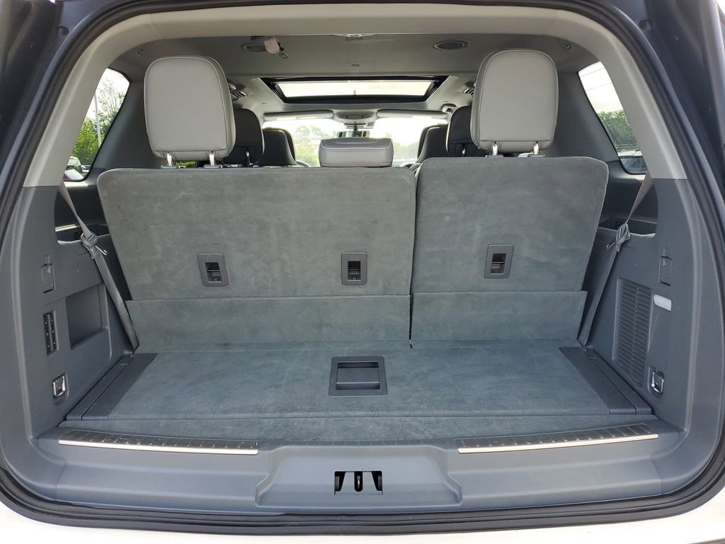 Used 2019 Lincoln Navigator Reserve w/ Cargo Package AWD/4WD image 32