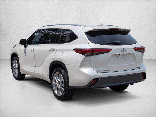 Used 2021 Toyota Highlander Limited FWD image 8