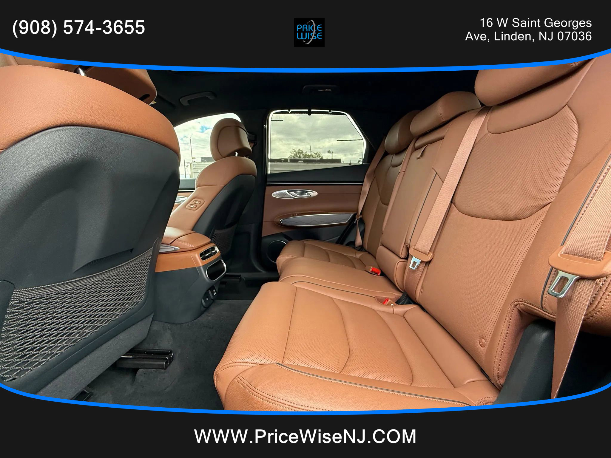 Used 2022 Genesis GV70 2.5T w/ Advanced Package image 27