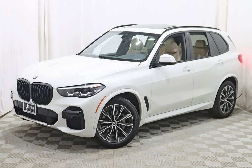 Used 2022 BMW X5 xDrive40i w/ M Sport Package AWD/4WD image 7