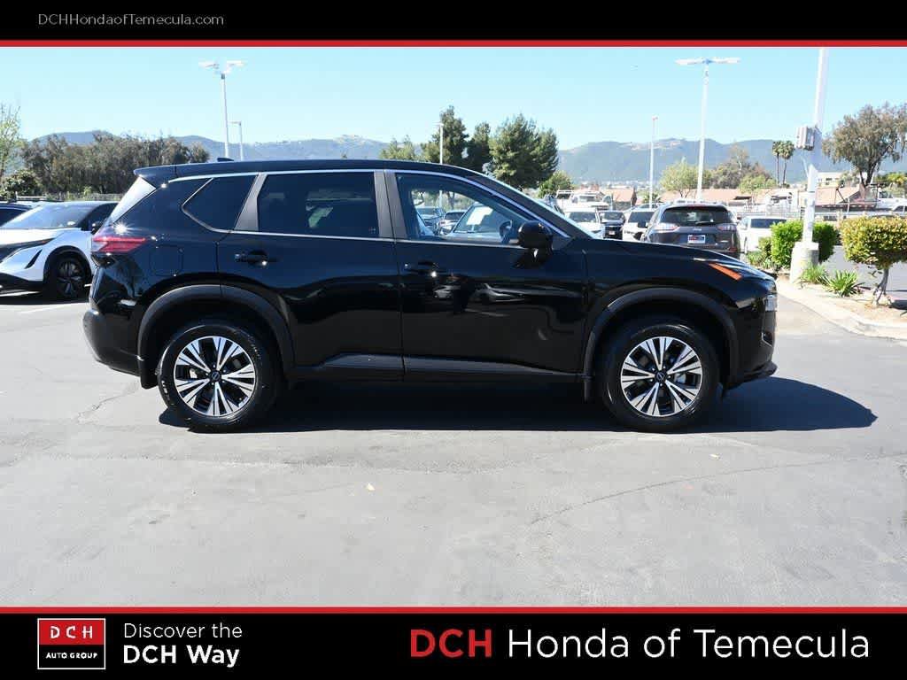 Used 2023 Nissan Rogue SV FWD image 5