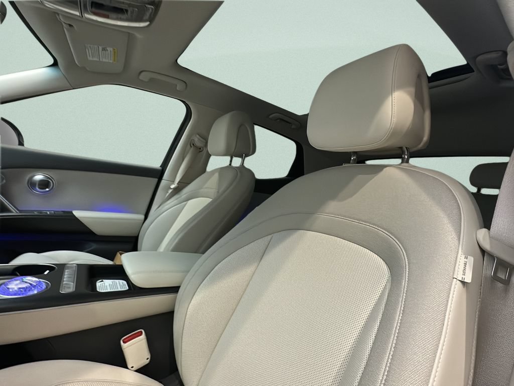New 2026 Genesis GV60 AWD image 10