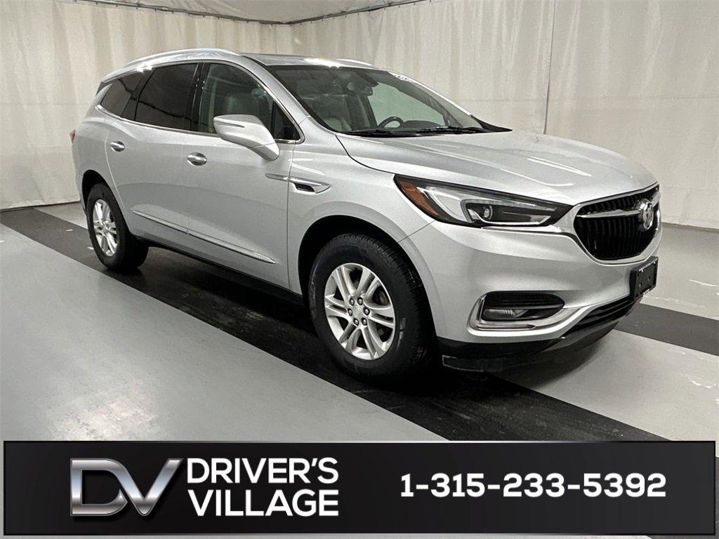 Used 2020 Buick Enclave Essence image 1