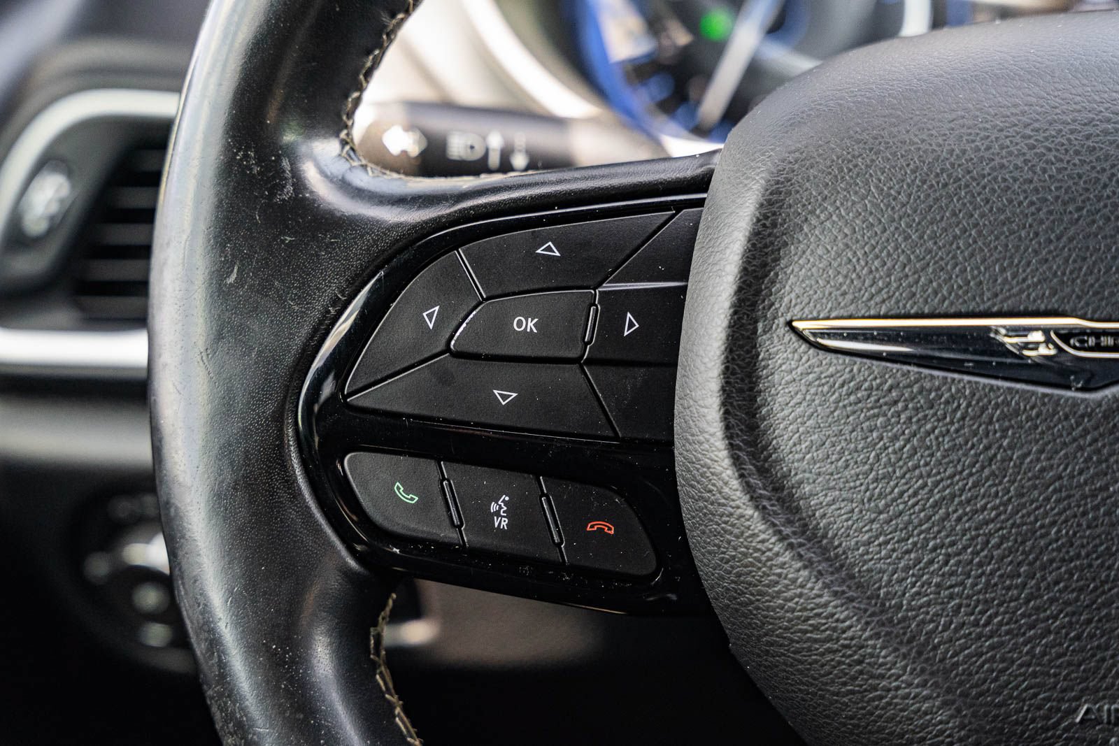 Used 2020 Chrysler Pacifica Touring w/ S Appearance Package FWD image 27