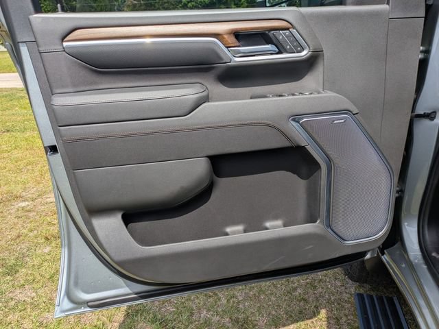 New 2026 Chevrolet Silverado 2500 High Country w/ Technology Package AWD/4WD image 8