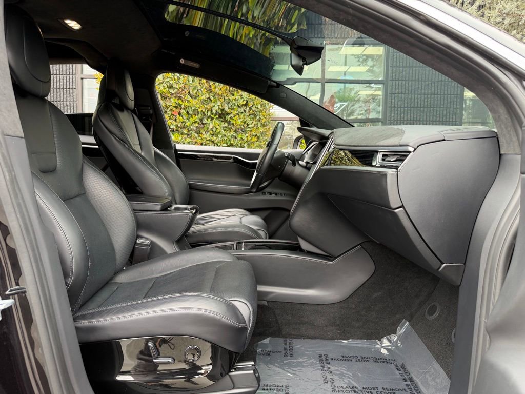 Used 2016 Tesla Model X Performance image 35