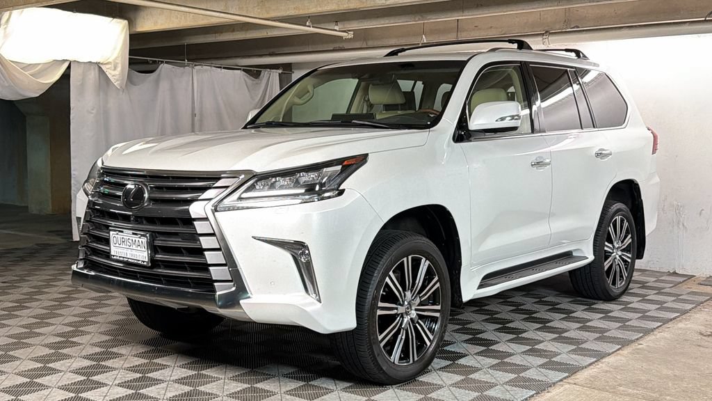 Used 2021 Lexus LX 570 4WD w/ Luxury Package image 2