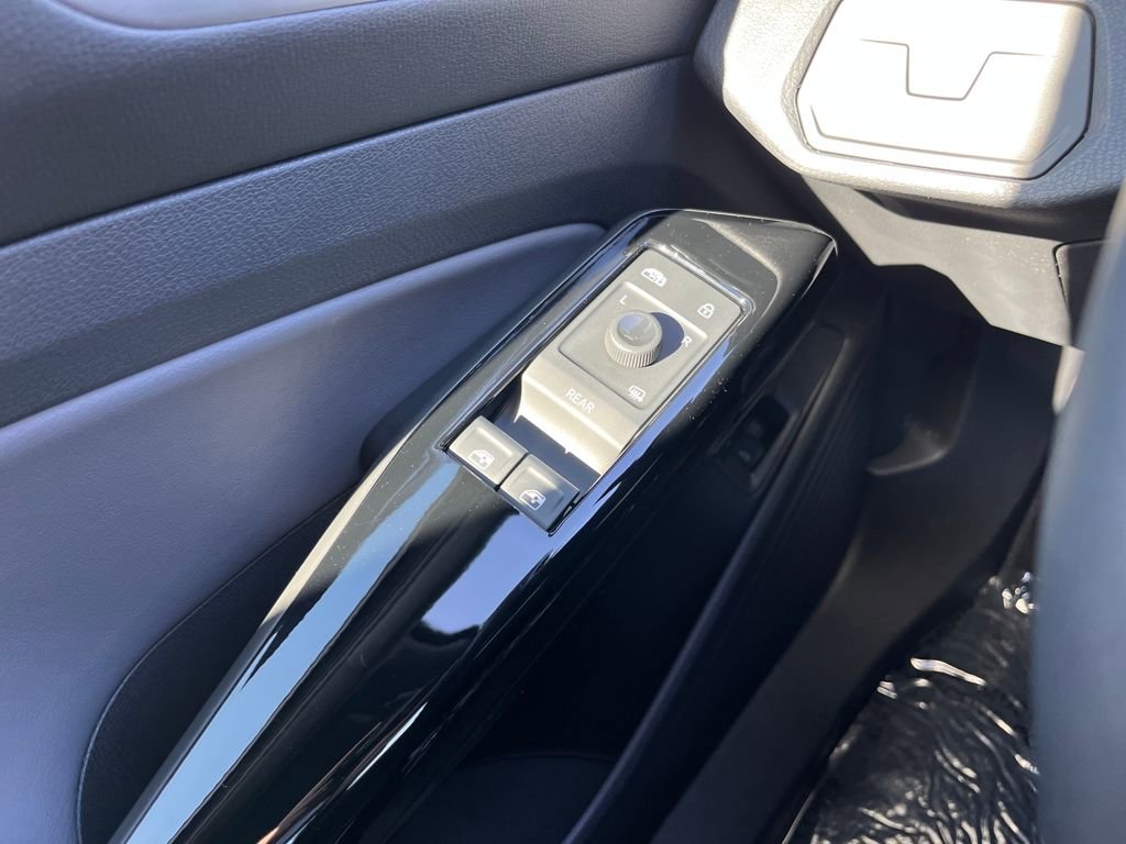 New 2025 Volkswagen ID.4 Pro S image 23