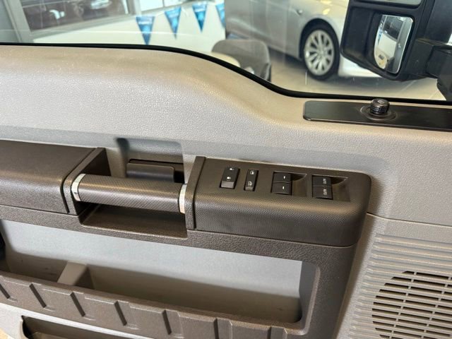 Used 2014 Ford F250 XL w/ Power Equipment Group image 16