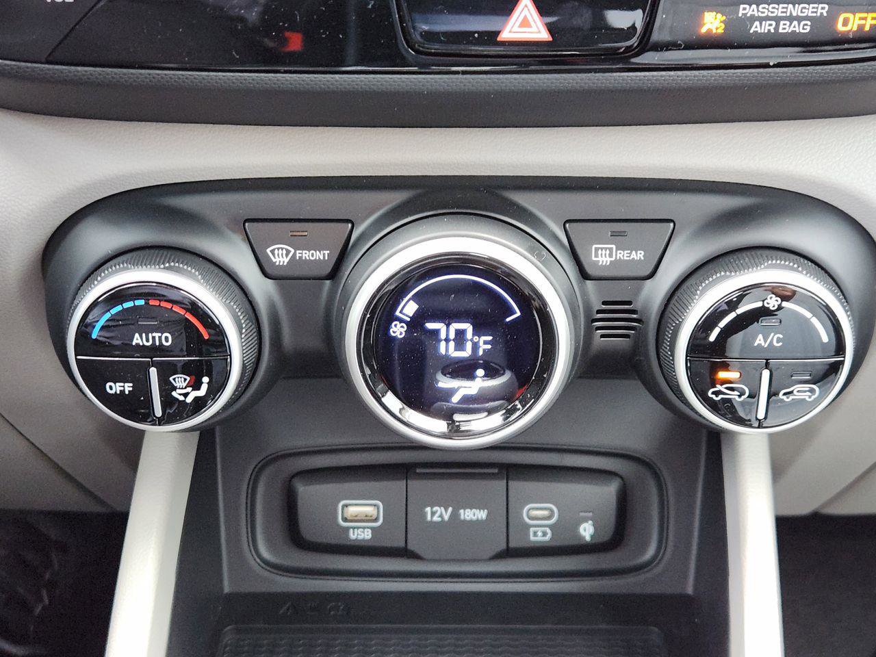 New 2026 Hyundai Venue SEL FWD image 15