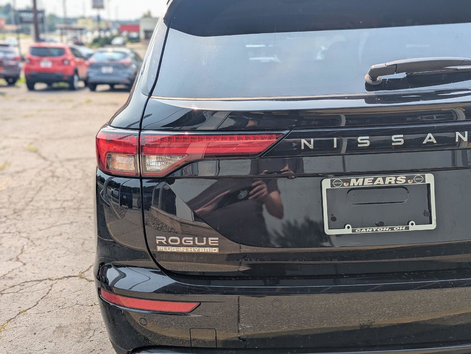 New 2026 Nissan Rogue SL AWD/4WD image 14