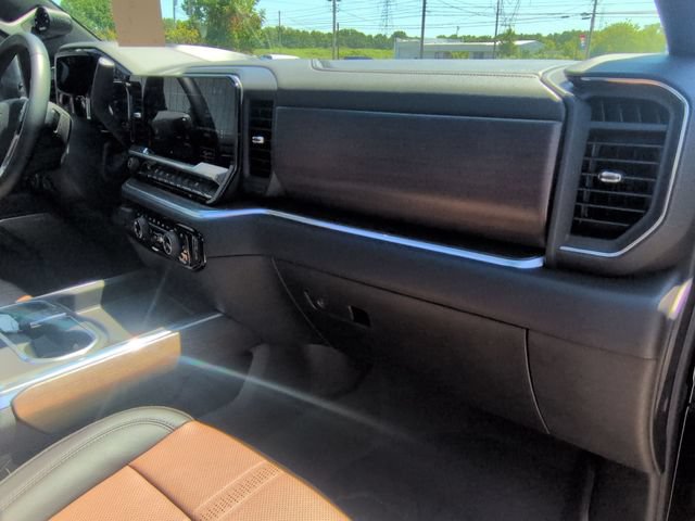 Used 2026 Chevrolet Silverado 3500 High Country w/ High Country Premium Package AWD/4WD image 33