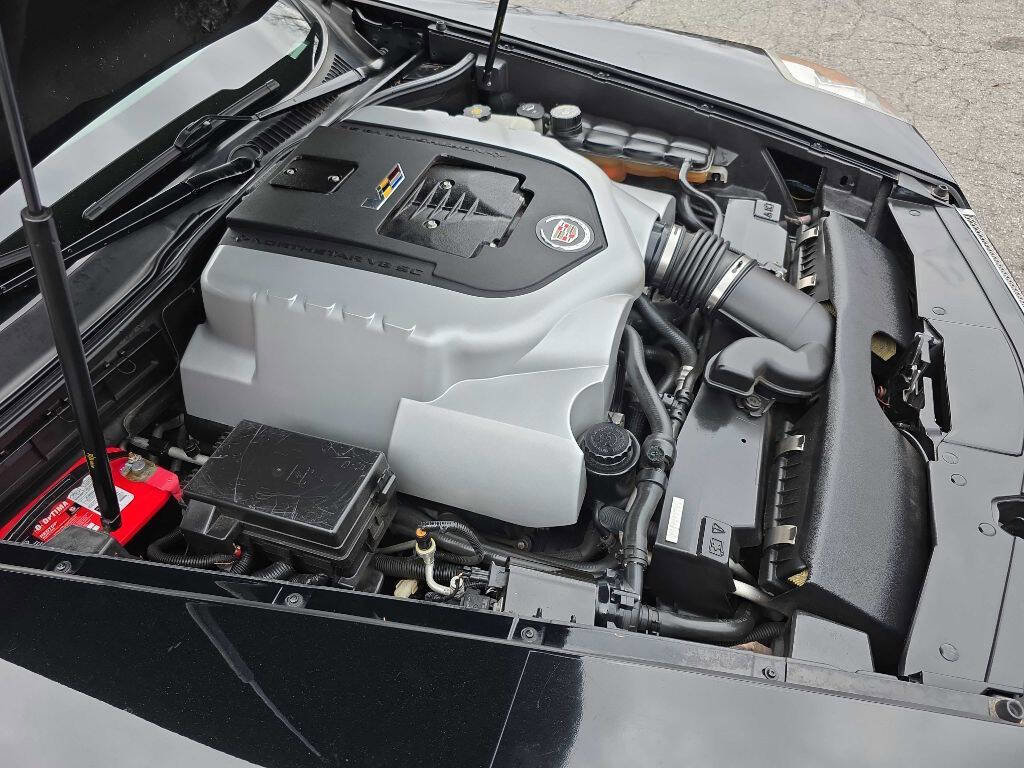Used 2008 Cadillac XLR V image 30