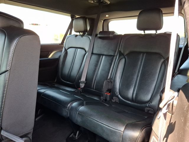 Used 2024 Jeep Wagoneer L Series III w/ Flexible Seating Group AWD/4WD image 10
