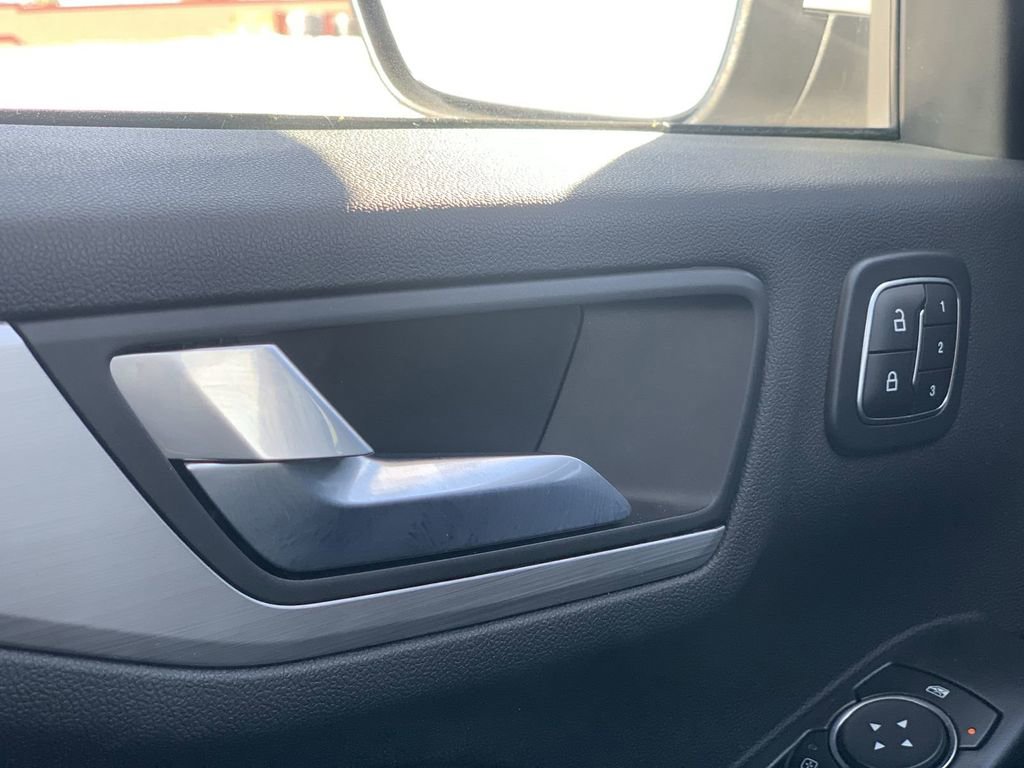 Used 2023 Ford Escape Platinum image 16