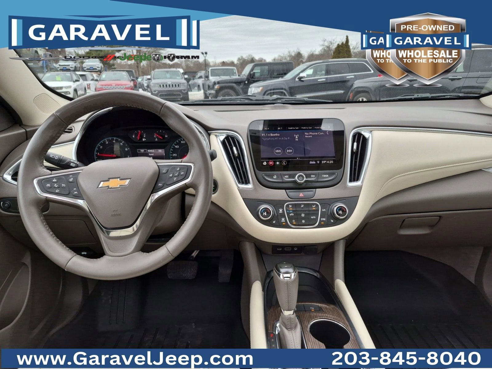 Used 2019 Chevrolet Malibu LT w/ Leather Package image 3